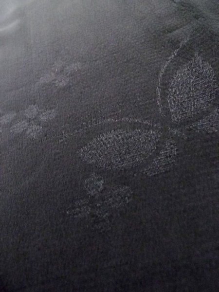 画像9: L0804A  羽織 女性用着物  化繊   黒,  【中古】 【USED】 【リサイクル】 ★★☆☆☆ (9)