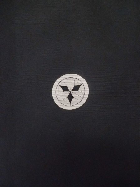 画像4: L0824B  男性用羽織 男性用着物  シルク(正絹)   黒,  【中古】 【USED】 【リサイクル】 ★☆☆☆☆ (4)