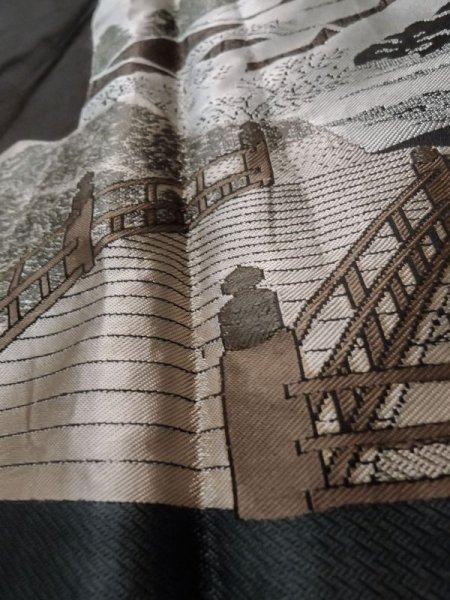 画像9: L0824B  男性用羽織 男性用着物  シルク(正絹)   黒,  【中古】 【USED】 【リサイクル】 ★☆☆☆☆ (9)