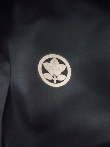 画像4: L0824C  男性用羽織 男性用着物  シルク(正絹)   黒,  【中古】 【USED】 【リサイクル】 ★★☆☆☆ (4)