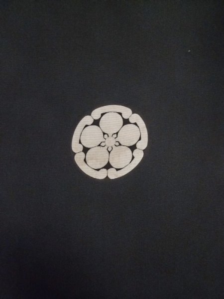 画像4: L0824E  男性用羽織 男性用着物  シルク(正絹)   黒,  【中古】 【USED】 【リサイクル】 ★★☆☆☆ (4)