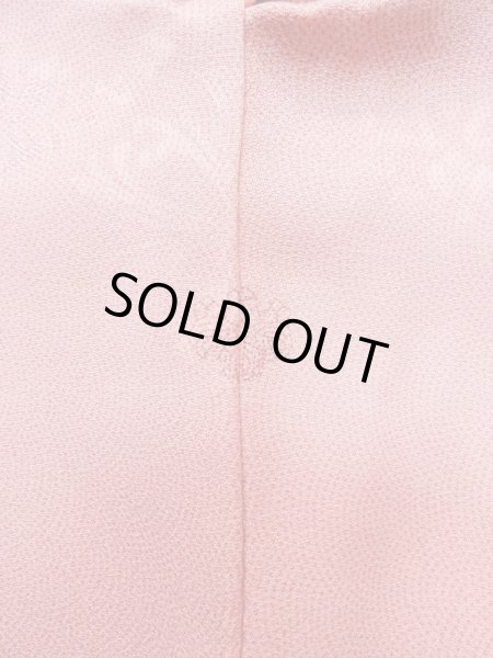 画像3: L0826A Mint  色無地 女性用着物  シルク(正絹)  淡い 桃色, 青海波 【中古】 【USED】 【リサイクル】 ★★★★☆ (3)