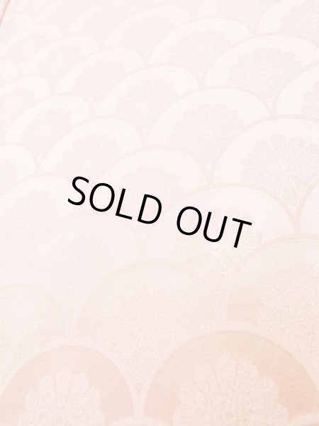 画像9: L0826M  色無地 女性用着物  シルク(正絹) 光沢のある 淡い 珊瑚色,  【中古】 【USED】 【リサイクル】 ★★★☆☆ (9)