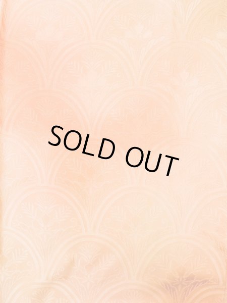 画像4: L0826N  色無地 女性用着物  シルク(正絹) 淡い 薄い ベージュ, ぼかし 淡い【中古】 【USED】 【リサイクル】 ★★★☆☆ (4)