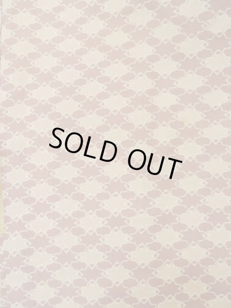 画像3: L0907C  羽織 女性用着物  化繊 淡い 薄い えんじ, 抽象的模様 【中古】 【USED】 【リサイクル】 ★☆☆☆☆ (3)