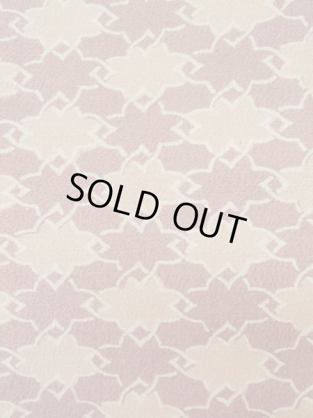 画像5: L0907C  羽織 女性用着物  化繊 淡い 薄い えんじ, 抽象的模様 【中古】 【USED】 【リサイクル】 ★☆☆☆☆ (5)