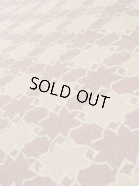 画像7: L0907C  羽織 女性用着物  化繊 淡い 薄い えんじ, 抽象的模様 【中古】 【USED】 【リサイクル】 ★☆☆☆☆ (7)