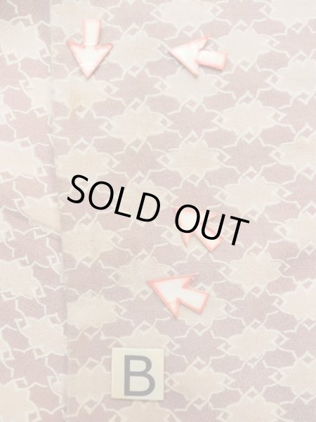 画像13: L0907C  羽織 女性用着物  化繊 淡い 薄い えんじ, 抽象的模様 【中古】 【USED】 【リサイクル】 ★☆☆☆☆ (13)