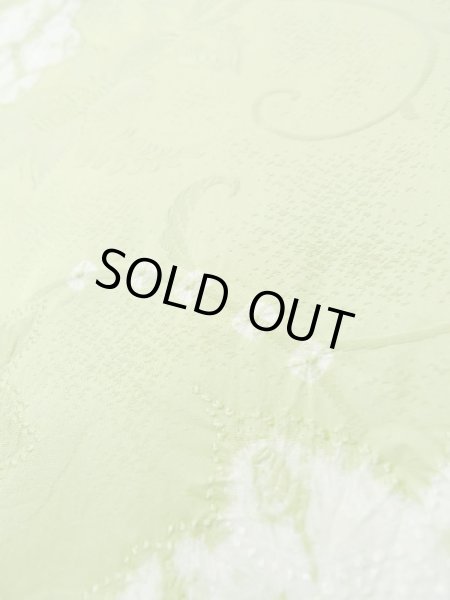 画像8: L0907D  羽織 女性用着物  シルク(正絹) 淡い 薄い 黄緑色, 唐花 【中古】 【USED】 【リサイクル】 ★★☆☆☆ (8)