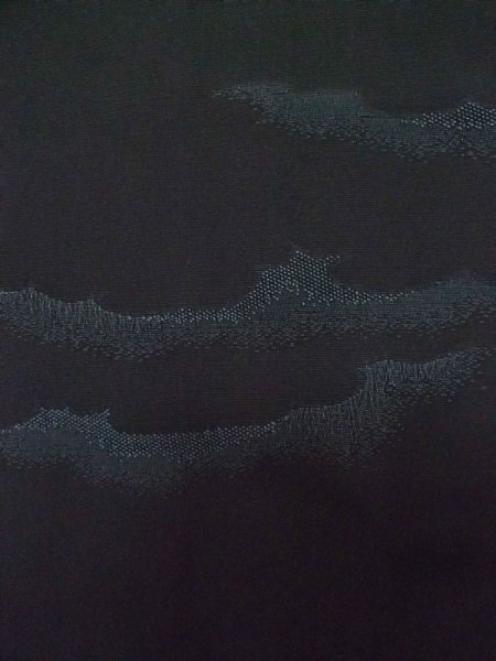 画像8: L0907J  羽織 女性用着物  シルク(正絹)   黒, 抽象的模様 【中古】 【USED】 【リサイクル】 ★★★☆☆ (8)