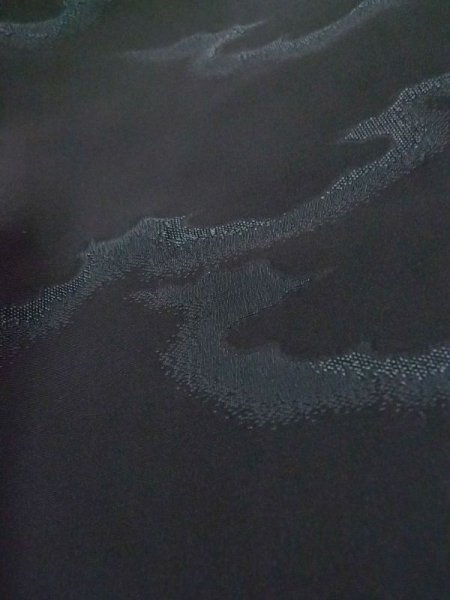 画像9: L0907J  羽織 女性用着物  シルク(正絹)   黒, 抽象的模様 【中古】 【USED】 【リサイクル】 ★★★☆☆ (9)