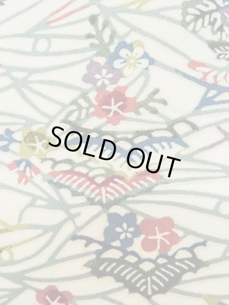 画像6: L0907K  羽織 女性用着物  シルク(正絹)   トープ, 花 【中古】 【USED】 【リサイクル】 ★★☆☆☆ (6)