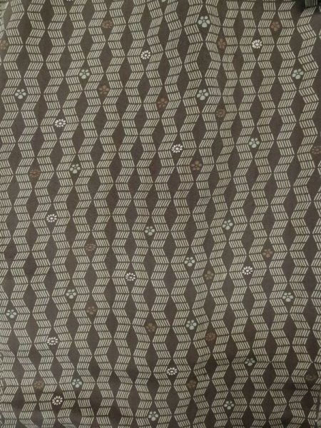 画像3: L0907L  羽織 女性用着物  シルク(正絹) 淡い 灰色がかった 茶色, 花 【中古】 【USED】 【リサイクル】 ★★☆☆☆ (3)