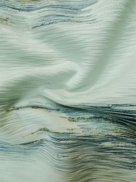 画像11: L0907Q  羽織 女性用着物  シルク(正絹)  淡い 水色, 抽象的模様 【中古】 【USED】 【リサイクル】 ★★☆☆☆ (11)