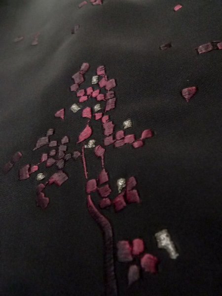 画像10: L0907S Mint  羽織 女性用着物  シルク(正絹)   黒, 木 【中古】 【USED】 【リサイクル】 ★★★★☆ (10)