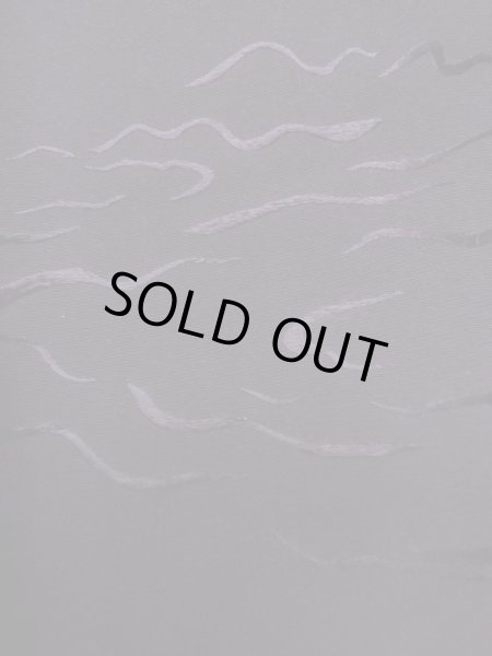 画像7: L0907U  羽織 女性用着物  シルク（正絹）  深い 紫色, 抽象的模様 【中古】 【USED】 【リサイクル】 ★☆☆☆☆ (7)