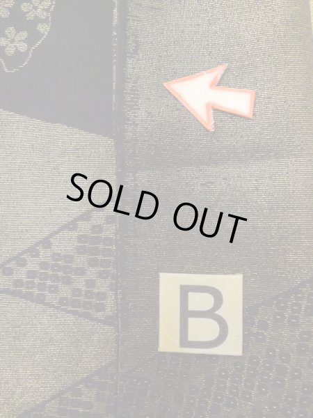 画像16: L0914C  羽織 女性用着物  シルク(正絹)   黒, 花 【中古】 【USED】 【リサイクル】 ★★★☆☆ (16)