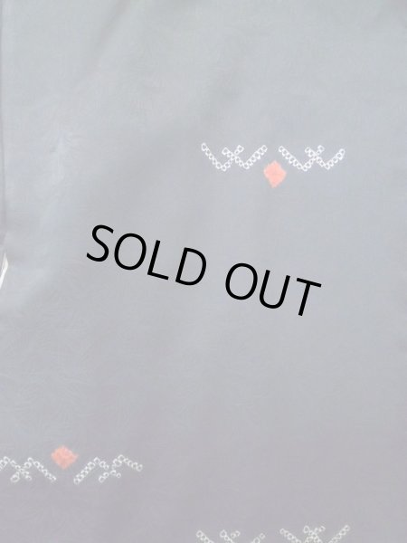 画像3: L0914D Mint  羽織 女性用着物  シルク（正絹）   黒, 抽象的模様 【中古】 【USED】 【リサイクル】 ★★★★☆ (3)