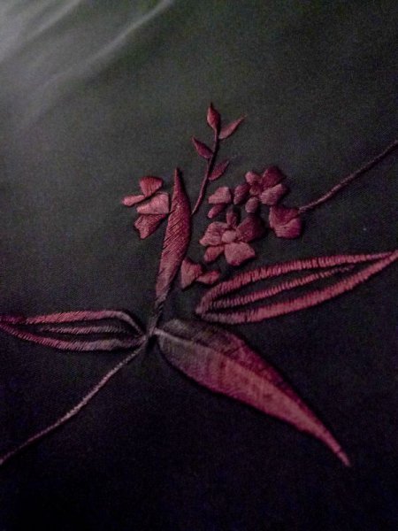画像9: L0914O  羽織 女性用着物  化繊   黒, 花 【中古】 【USED】 【リサイクル】 ★★☆☆☆ (9)