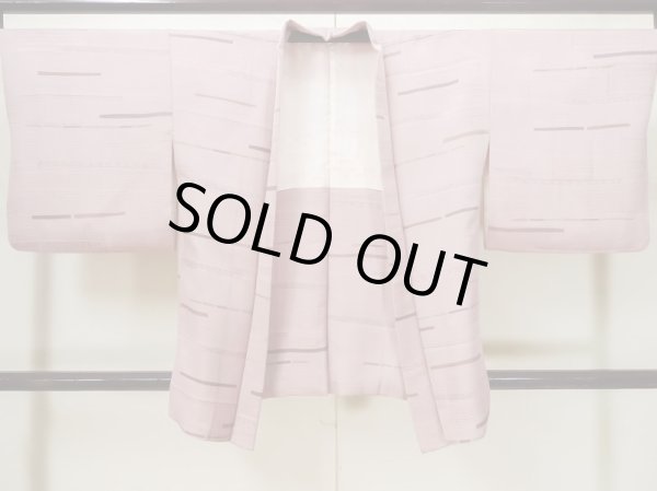 画像1: L0914Q  羽織 女性用着物  シルク（正絹）  淡い 桃色, 線 【中古】 【USED】 【リサイクル】 ★★☆☆☆ (1)