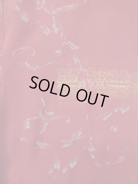 画像3: L0914Y  羽織 女性用着物  シルク（正絹）   赤色, 唐草 【中古】 【USED】 【リサイクル】 ★★☆☆☆ (3)