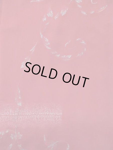 画像4: L0914Y  羽織 女性用着物  シルク（正絹）   赤色, 唐草 【中古】 【USED】 【リサイクル】 ★★☆☆☆ (4)