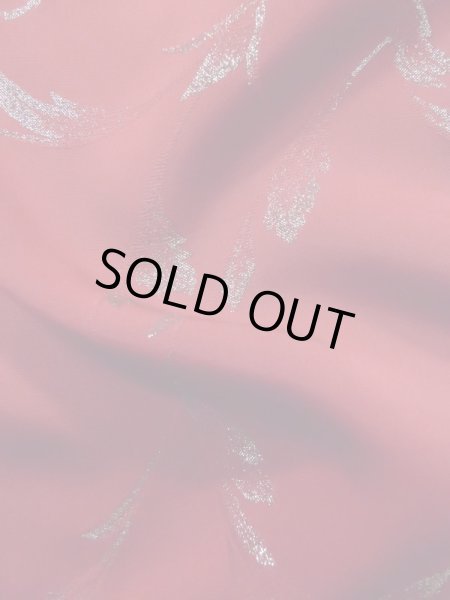 画像11: L0914Y  羽織 女性用着物  シルク（正絹）   赤色, 唐草 【中古】 【USED】 【リサイクル】 ★★☆☆☆ (11)