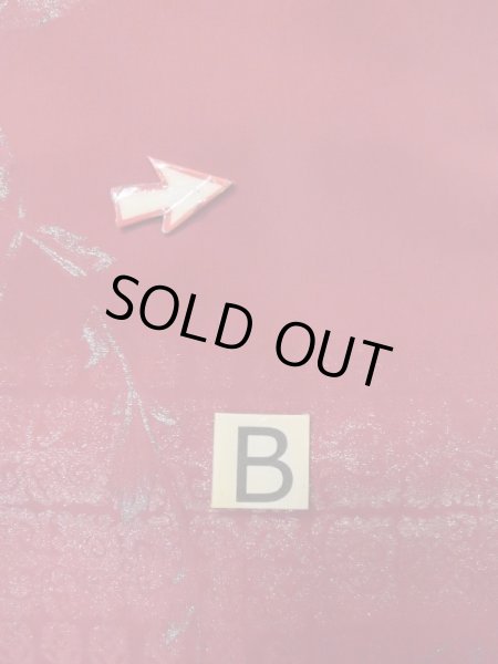 画像15: L0914Y  羽織 女性用着物  シルク（正絹）   赤色, 唐草 【中古】 【USED】 【リサイクル】 ★★☆☆☆ (15)