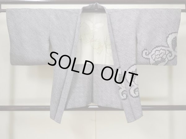 画像1: L0915B  羽織 女性用着物  シルク（正絹）   黒, 花 【中古】 【USED】 【リサイクル】 ★★★☆☆ (1)