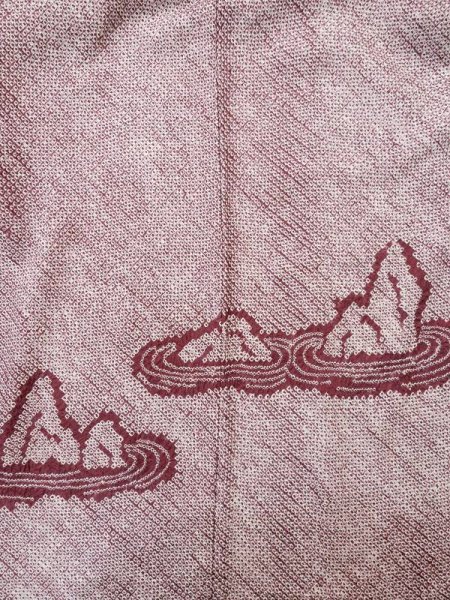 画像3: L0921B  羽織 女性用着物  シルク(正絹)  深い えんじ, 流水 【中古】 【USED】 【リサイクル】 ★★☆☆☆ (3)