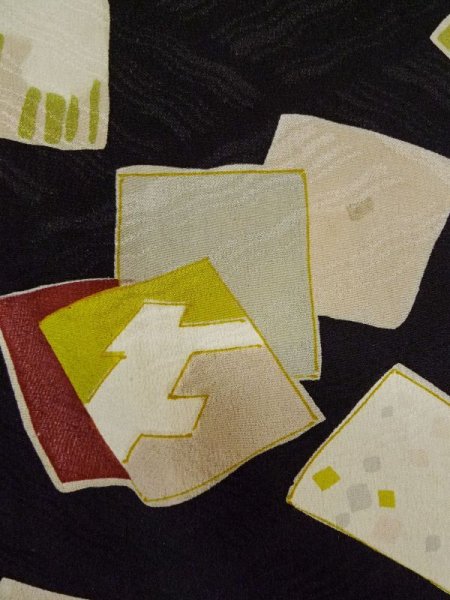 画像6: L0921C  羽織 女性用着物  シルク(正絹)  深い 紫色, 色紙 【中古】 【USED】 【リサイクル】 ★☆☆☆☆ (6)