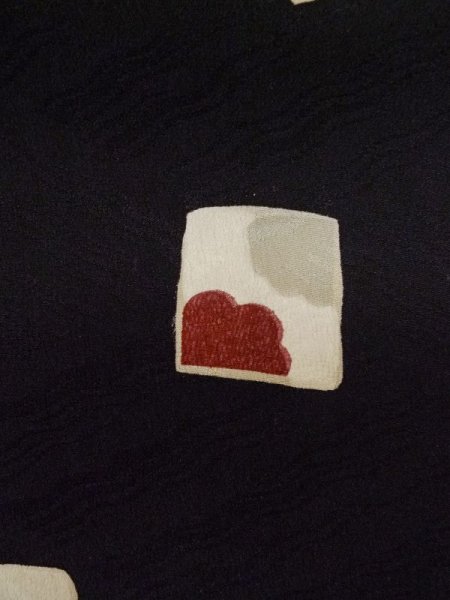 画像7: L0921C  羽織 女性用着物  シルク(正絹)  深い 紫色, 色紙 【中古】 【USED】 【リサイクル】 ★☆☆☆☆ (7)