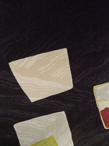 画像8: L0921C  羽織 女性用着物  シルク(正絹)  深い 紫色, 色紙 【中古】 【USED】 【リサイクル】 ★☆☆☆☆ (8)