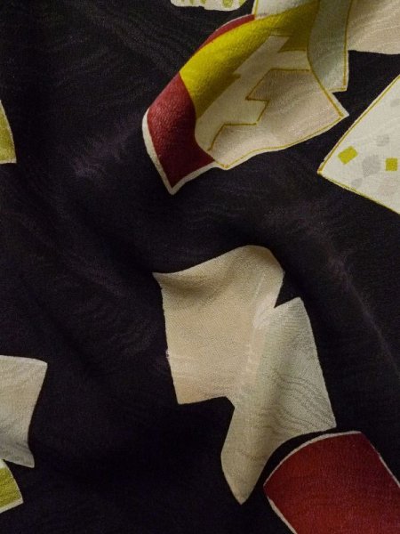 画像11: L0921C  羽織 女性用着物  シルク(正絹)  深い 紫色, 色紙 【中古】 【USED】 【リサイクル】 ★☆☆☆☆ (11)