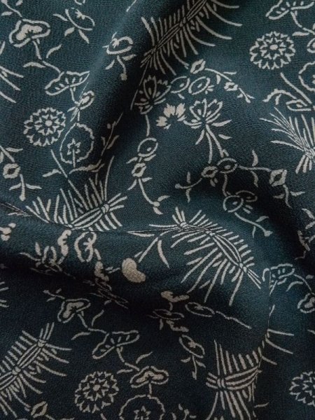 画像11: L0921E  羽織 女性用着物  シルク(正絹)  淡い 青, 花 【中古】 【USED】 【リサイクル】 ★★★☆☆ (11)