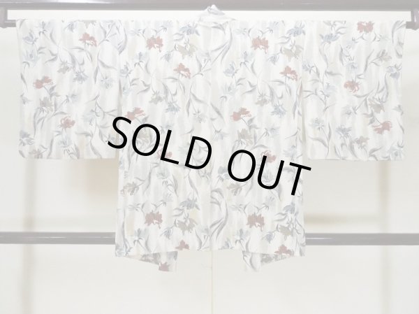 画像2: L0921L  羽織 女性用着物  シルク(正絹)   オフ ホワイト, 花 【中古】 【USED】 【リサイクル】 ★★☆☆☆ (2)