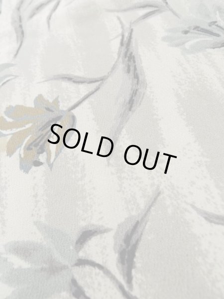 画像10: L0921L  羽織 女性用着物  シルク(正絹)   オフ ホワイト, 花 【中古】 【USED】 【リサイクル】 ★★☆☆☆ (10)