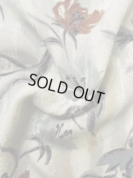 画像12: L0921L  羽織 女性用着物  シルク(正絹)   オフ ホワイト, 花 【中古】 【USED】 【リサイクル】 ★★☆☆☆ (12)