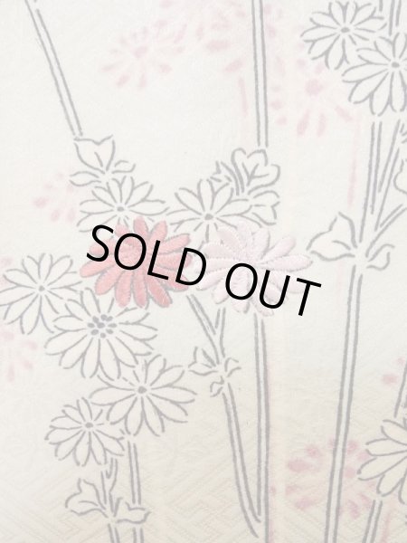 画像4: L0921V  羽織 女性用着物  シルク(正絹)   オフ ホワイト, 菊 【中古】 【USED】 【リサイクル】 ★★☆☆☆ (4)