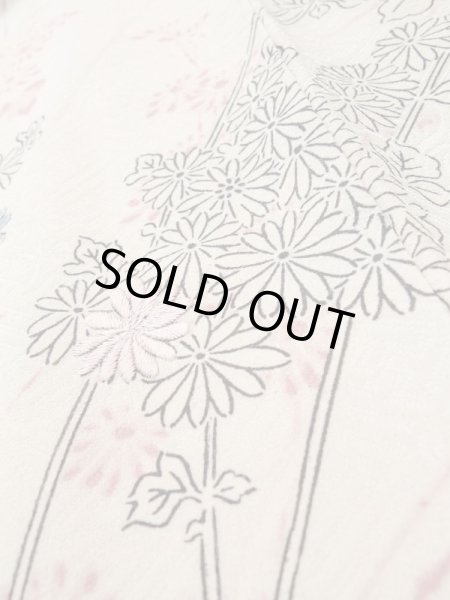 画像7: L0921V  羽織 女性用着物  シルク(正絹)   オフ ホワイト, 菊 【中古】 【USED】 【リサイクル】 ★★☆☆☆ (7)