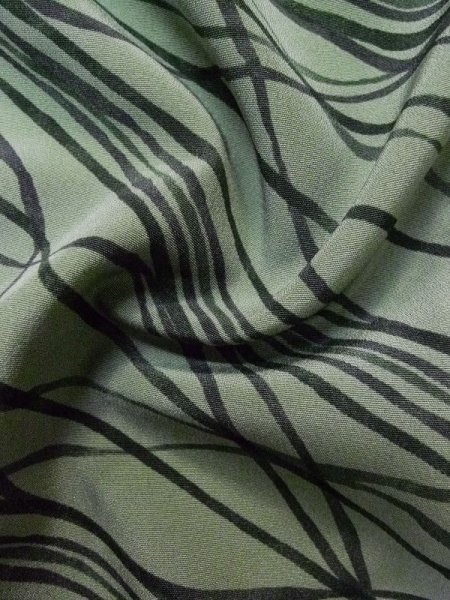 画像12: L0921W  羽織 女性用着物  化繊  淡い 緑色, 線 【中古】 【USED】 【リサイクル】 ★★☆☆☆ (12)