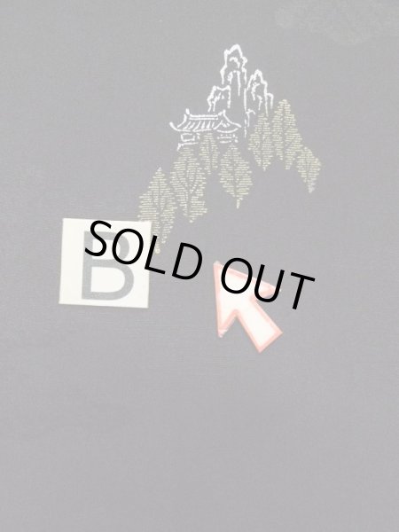 画像12: L0922A  羽織 女性用着物  シルク(正絹)   黒, 寺 【中古】 【USED】 【リサイクル】 ★☆☆☆☆ (12)