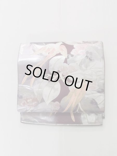 画像2: L0928Z 袋帯 女性用着物 シルク（正絹） 深い 茶色み 紫色 椿 【中古】 【USED】 【リサイクル】 ★★★★☆ (2)