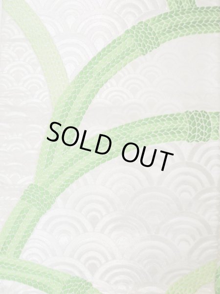 画像4: L1005I 袋帯 女性用着物 シルク（正絹）  光沢のある 銀色 青海波 【中古】 【USED】 【リサイクル】 ★★★☆☆ (4)