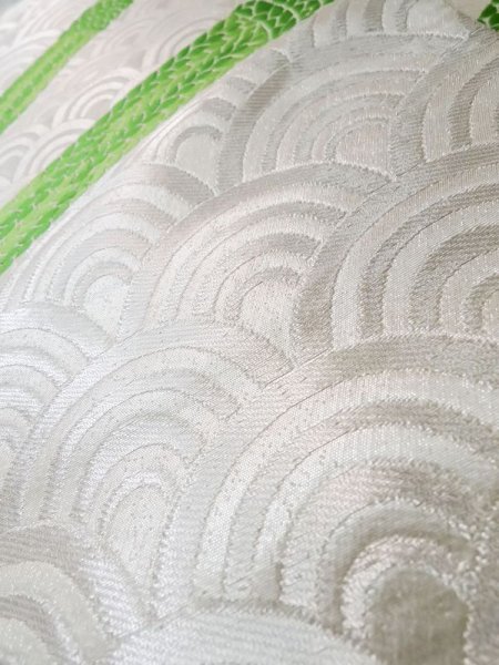 画像10: L1005I 袋帯 女性用着物 シルク(正絹)  光沢のある 銀色 青海波 【中古】 【USED】 【リサイクル】 ★★★☆☆ (10)