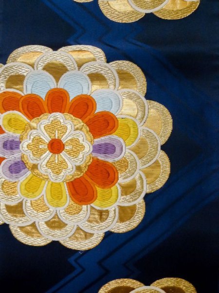 画像3: L1005R 袋帯 女性用着物 シルク(正絹)  深い 青 花 【中古】 【USED】 【リサイクル】 ★★★☆☆ (3)