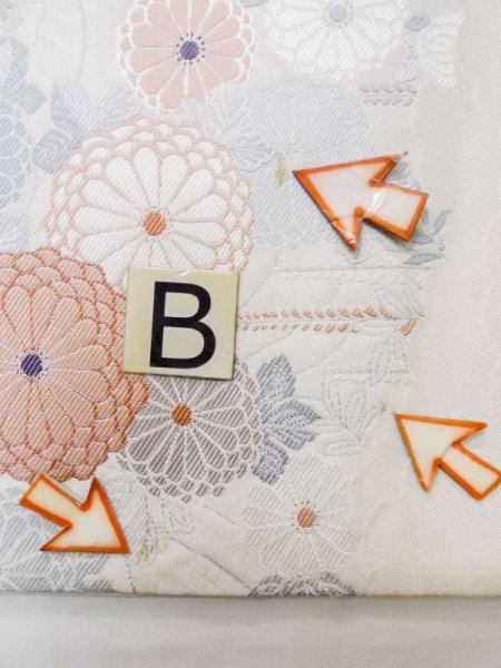 画像14: L1012G 袋帯 女性用着物 シルク(正絹)   オフ ホワイト ぼたん 【中古】 【USED】 【リサイクル】 ★★☆☆☆ (14)