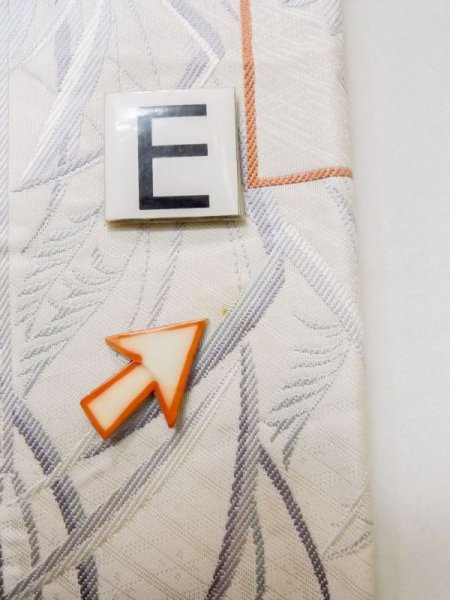 画像17: L1012G 袋帯 女性用着物 シルク(正絹)   オフ ホワイト ぼたん 【中古】 【USED】 【リサイクル】 ★★☆☆☆ (17)