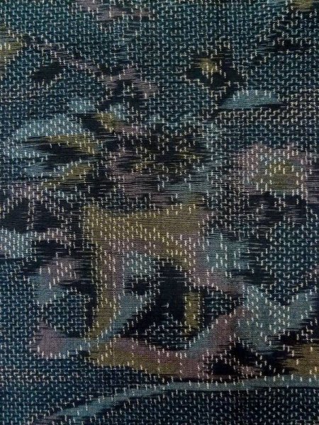 画像5: L1019B  紬 女性用着物  シルク(正絹)  深い 青, 花 【中古】 【USED】 【リサイクル】 ★★☆☆☆ (5)