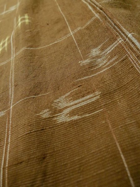 画像10: L1020C Mint  紬 女性用着物  ウール   茶色, 抽象的模様 【中古】 【USED】 【リサイクル】 ★★★★☆ (10)